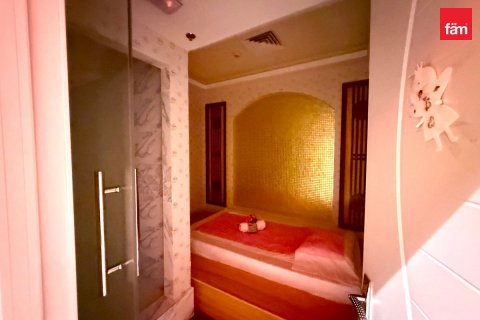 Dyqan në Dubai, Emiratet e Bashkuara Arabe 93 m2. № 601319 - Foto 2