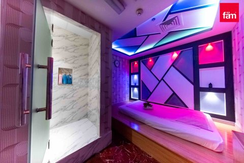 Dyqan në Dubai, Emiratet e Bashkuara Arabe 93 m2. № 601319 - Foto 6