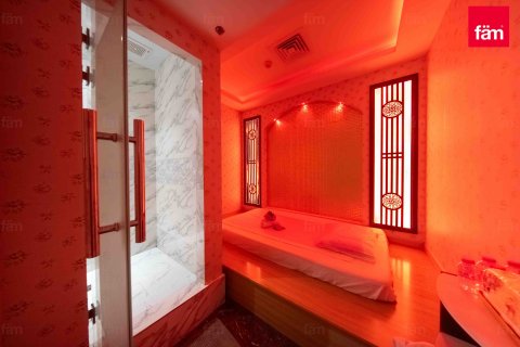 Dyqan në Dubai, Emiratet e Bashkuara Arabe 93 m2. № 601319 - Foto 8
