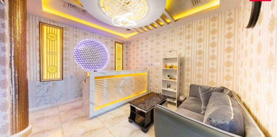 Dyqan në Dubai, Emiratet e Bashkuara Arabe 93 m2. № 601319
