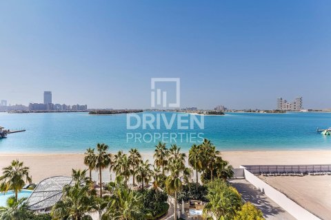 Huoneisto Palm Jumeirah, Dubai, Arabiemiraatit 3 makuuhuonetta, 268 m2 № 684013 - kuva 15