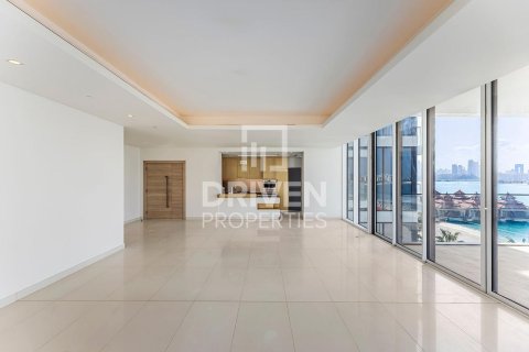 Huoneisto Palm Jumeirah, Dubai, Arabiemiraatit 3 makuuhuonetta, 268 m2 № 684013 - kuva 6