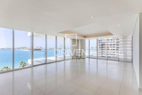Huoneisto Palm Jumeirah, Dubai, Arabiemiraatit 3 makuuhuonetta, 268 m2 № 684013 - kuva 4