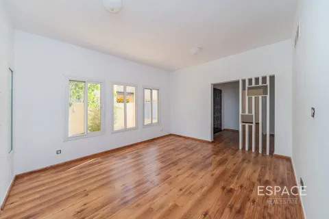 Villa zur Miete in The Springs, Dubai, VAE 3 Schlafzimmer, 281 m2 Nr. 650001 - Foto 3