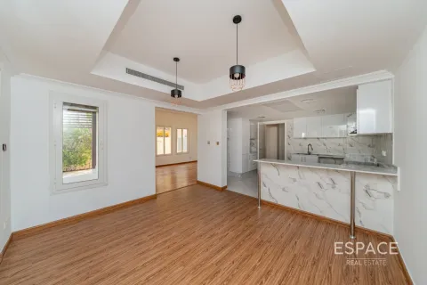 Villa zur Miete in The Springs, Dubai, VAE 3 Schlafzimmer, 281 m2 Nr. 650001 - Foto 4