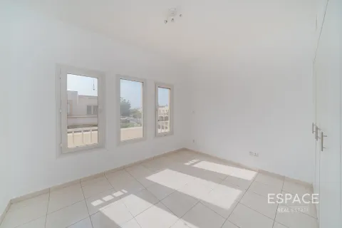 Villa zur Miete in The Springs, Dubai, VAE 3 Schlafzimmer, 281 m2 Nr. 650001 - Foto 9