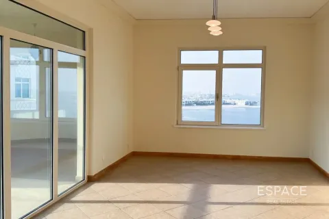 Appartement te huur in Palm Jumeirah, Dubai, VAE 3 slaapkamers, 201 vr.m., nr 649999 - foto 17