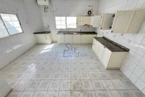 Villa uthyres i Umm Suqeim, Dubai, UAE 4 sovrum, 371.6 kvm Nr. 662065 - fotografi 15