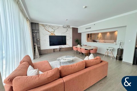 Jumeirah Beach Residence, Dubai, UAE의 판매용 아파트 침실 3개, 214제곱미터 번호 667602 - 사진 1