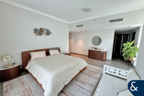 Jumeirah Beach Residence, Dubai, UAE의 판매용 아파트 침실 3개, 214제곱미터 번호 667602 - 사진 14