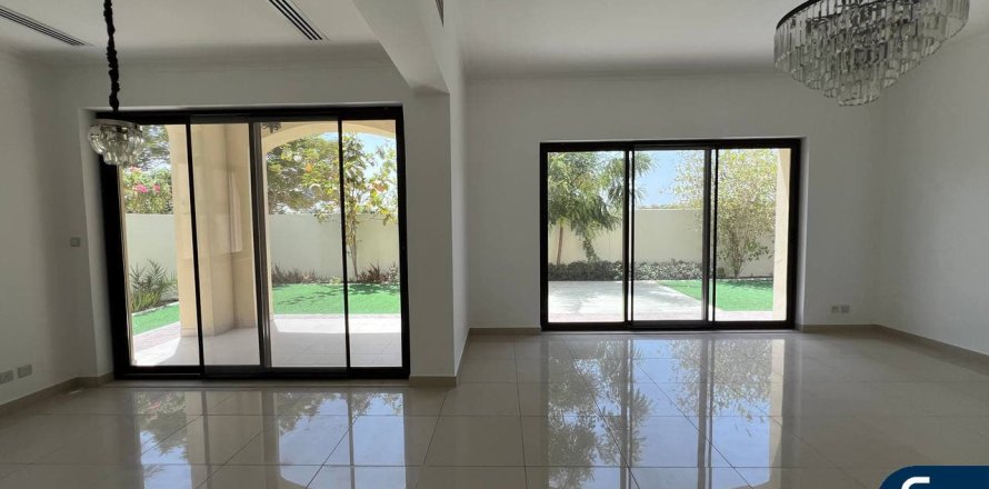 Vila u gradu Arabian Ranches 2, Dubai, UAE 4 spavaće sobe, 300 m2 Br. 667597