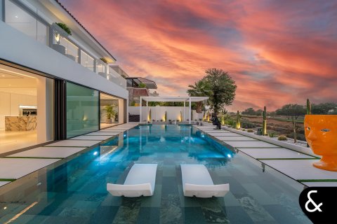 Villa à vendre à Jumeirah Golf Estates, Dubai, EAU 5 chambres, 772 m2 № 667598 - photo 2