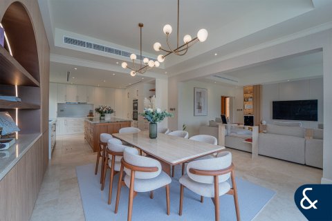 Villa zum Verkauf in Dubai Sports City, Dubai, VAE 5 Schlafzimmer, 446 m2 Nr. 667599 - Foto 2