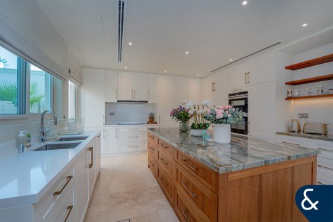 Villa zum Verkauf in Dubai Sports City, Dubai, VAE 5 Schlafzimmer, 446 m2 Nr. 667599 - Foto 5