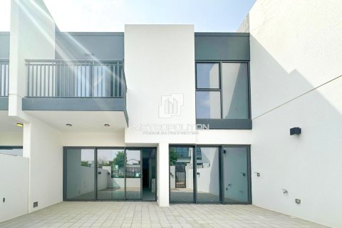 Rumah bandar di Dubai Land, Dubai, UAE 3 bilik tidur, 161 meter persegi № 592925 - foto 3