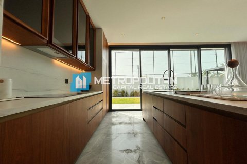 Saadiyat Island, Abu Dhabi, संयुक्त अरब अमीरात में विला, 4 बेडरूम, 461 वर्ग मीटर, संख्या 694719 - फ़ोटो 6