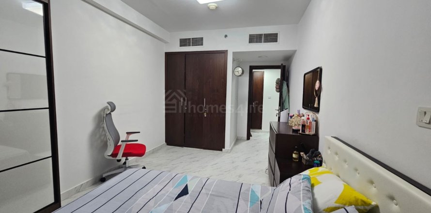 Apartament në Jumeirah Lake Towers, Dubai, Emiratet e Bashkuara Arabe 1 dhomë gjumi, 75 m2. № 694716