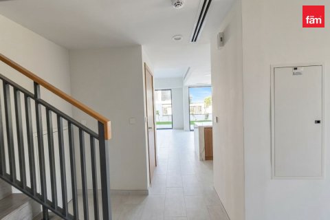 Řadový dům v Dubai, SAE 4 ložnice, 242.5 m² Č.: 757982 - fotografie 12