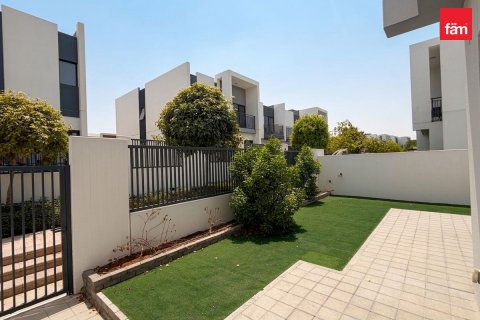 Řadový dům v Dubai, SAE 4 ložnice, 242.5 m² Č.: 757982 - fotografie 5