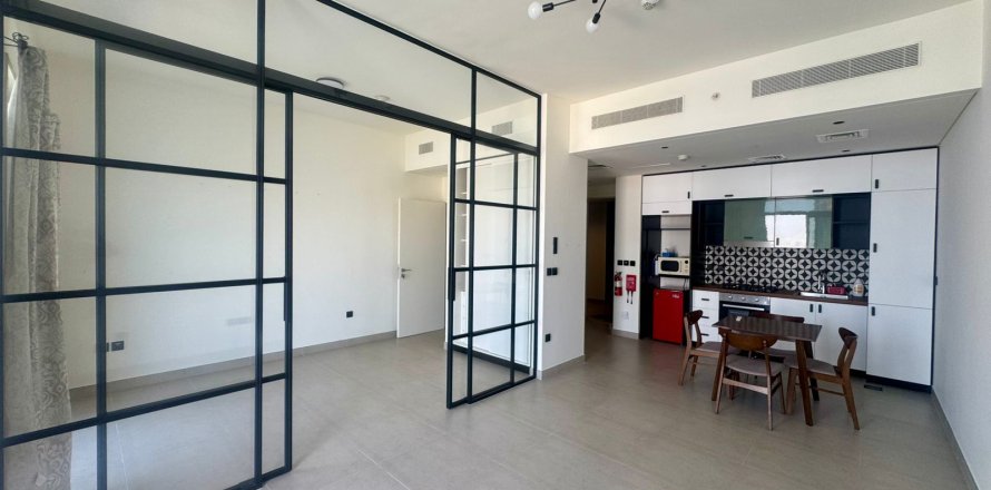 Apartamento em Dubai, EAU 2 quartos, 67 m2 № 709755