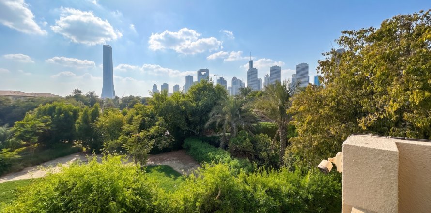 Vila v Jumeirah Islands, Dubai, SAE 4 ložnice, 488 m² Č.: 709753