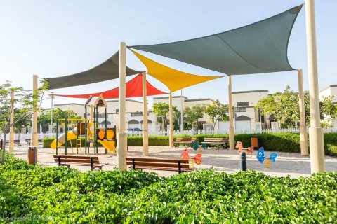 Vila u gradu Jumeirah Park, Dubai, UAE 3 spavaće sobe, 679.96 m2 Br. 749755 - Slika 10