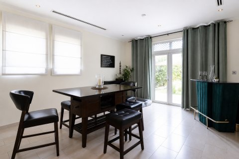 Vila u gradu Jumeirah Park, Dubai, UAE 3 spavaće sobe, 679.96 m2 Br. 749755 - Slika 9