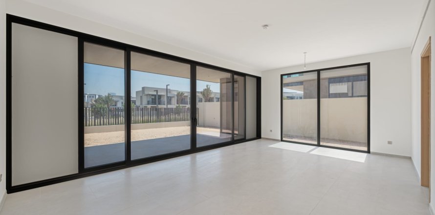 Villa asukohaga Jebel Ali, Dubai, AÜE: 4 magamistoaga, 656 m² Nr 722519