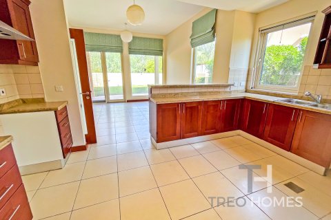 Vila v Arabian Ranches, Dubai, SAE 3 ložnice, 294 m² Č.: 586607 - fotografie 20