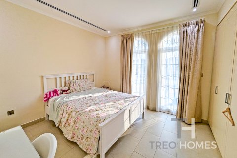 Villa para arrendamento em Jumeirah Park, Dubai, EAU 4 quartos, 314 m2 № 586571 - foto 25