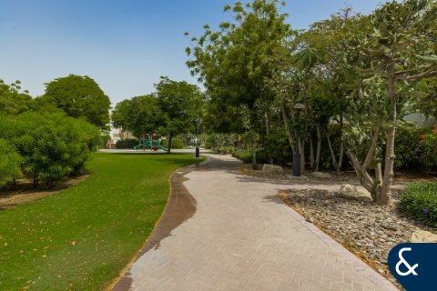 Vila di Motor City, Dubai, UEA 4 kamar tidur, 454 m2 nomor 667819 - foto 19