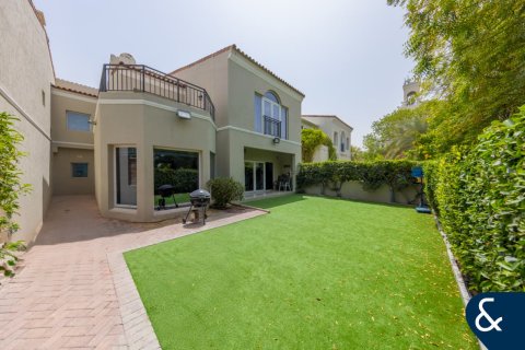 Vila di Motor City, Dubai, UEA 4 kamar tidur, 454 m2 nomor 667819 - foto 1