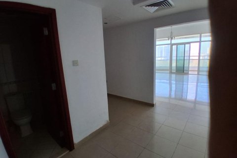 Apartamento en venta en Ajman Downtown, Ajman, EAU 2 dormitorios, 158 m2 № 681588 - foto 7