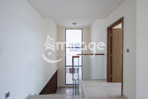 Vila na Yas Island, Abu Dhabi, SAE 5 ložnice, 643.8 m² Č.: 574298 - fotografie 5