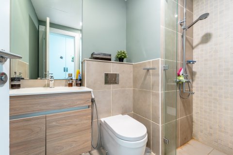 Lägenhet till försäljning i Dubai, UAE 2 sovrum, 127 kvm Nr. 695928 - fotografi 9