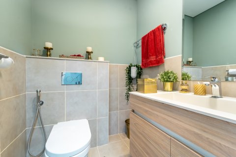 Lägenhet till försäljning i Dubai, UAE 2 sovrum, 127 kvm Nr. 695928 - fotografi 13