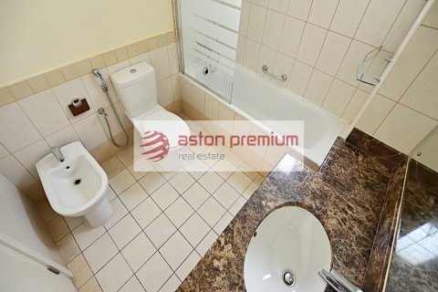 Villa The Springs, Dubaijā, AAE 3 istabas, 320 m2 Nr. 701870 - attēls 8