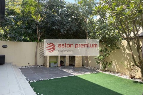 Villa te huur in DAMAC Hills (Akoya by DAMAC), Dubai, VAE 4 slaapkamers, 342 vr.m., nr 701868 - foto 10