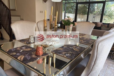 Villa te huur in DAMAC Hills (Akoya by DAMAC), Dubai, VAE 4 slaapkamers, 342 vr.m., nr 701868 - foto 8