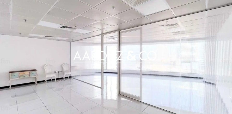 Oficina en Business Bay, Dubai, EAU 70.4 m² № 670670
