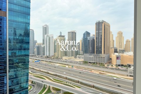 Apartment til leje i Jumeirah Lake Towers, Dubai, UAE 2 soveværelser, 189 kvm № 670669 - foto 13