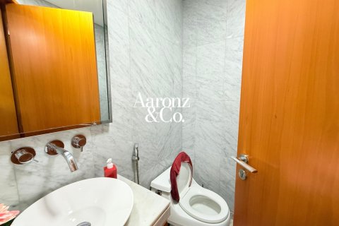 Apartment til leje i Jumeirah Lake Towers, Dubai, UAE 2 soveværelser, 189 kvm № 670669 - foto 9