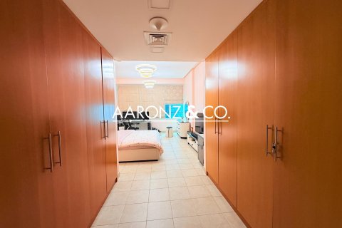 Jumeirah Lake Towers, Dubai, संयुक्त अरब अमीरात में अपार्टमेंट, 2 बेडरूम, 188.7 वर्ग मीटर, संख्या 670669 - फ़ोटो 5