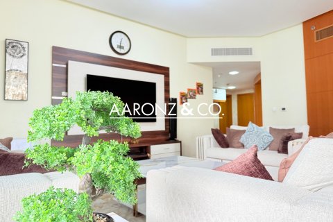 Jumeirah Lake Towers, Dubai, संयुक्त अरब अमीरात में अपार्टमेंट, 2 बेडरूम, 188.7 वर्ग मीटर, संख्या 670669 - फ़ोटो 4