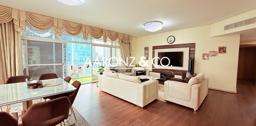 Lakás itt: Jumeirah Lake Towers, Dubai, EAE, 2 hálószoba, 188.7 m², azonosító: 670669