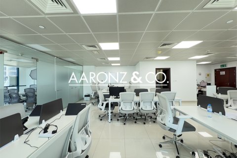 Jumeirah Lake Towers, Dubai, संयुक्त अरब अमीरात में कार्यालय, 101.4 वर्ग मीटर, संख्या 670672 - फ़ोटो 1