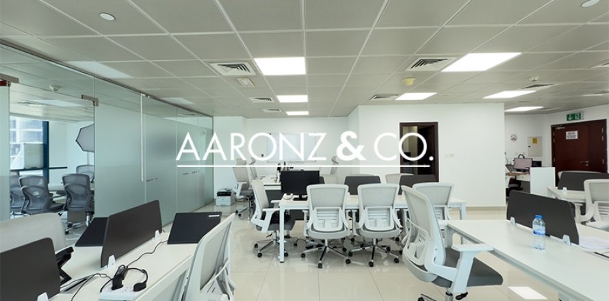 Jumeirah Lake Towers, Dubai, संयुक्त अरब अमीरात में कार्यालय, 101.4 वर्ग मीटर, संख्या 670672