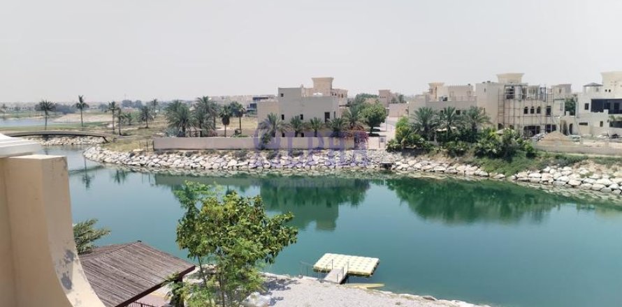 Townhouse in Al Hamra Village, Ras Al Khaimah, UAE 4 bedrooms, 255.5 sq.m. № 647183