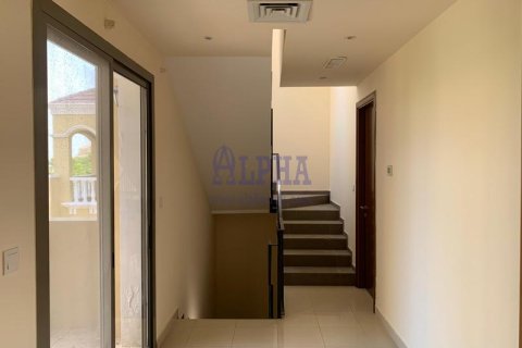 Townhouse in Al Hamra Village, Ras Al Khaimah, UAE 4 bedrooms, 255.5 sq.m. № 647183 - photo 11