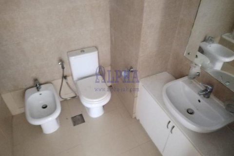 Townhouse in Al Hamra Village, Ras Al Khaimah, UAE 4 bedrooms, 255.5 sq.m. № 647183 - photo 10